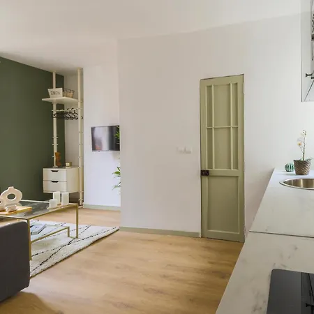 1592 Opera District Comfortable Retreat Διαμέρισμα *